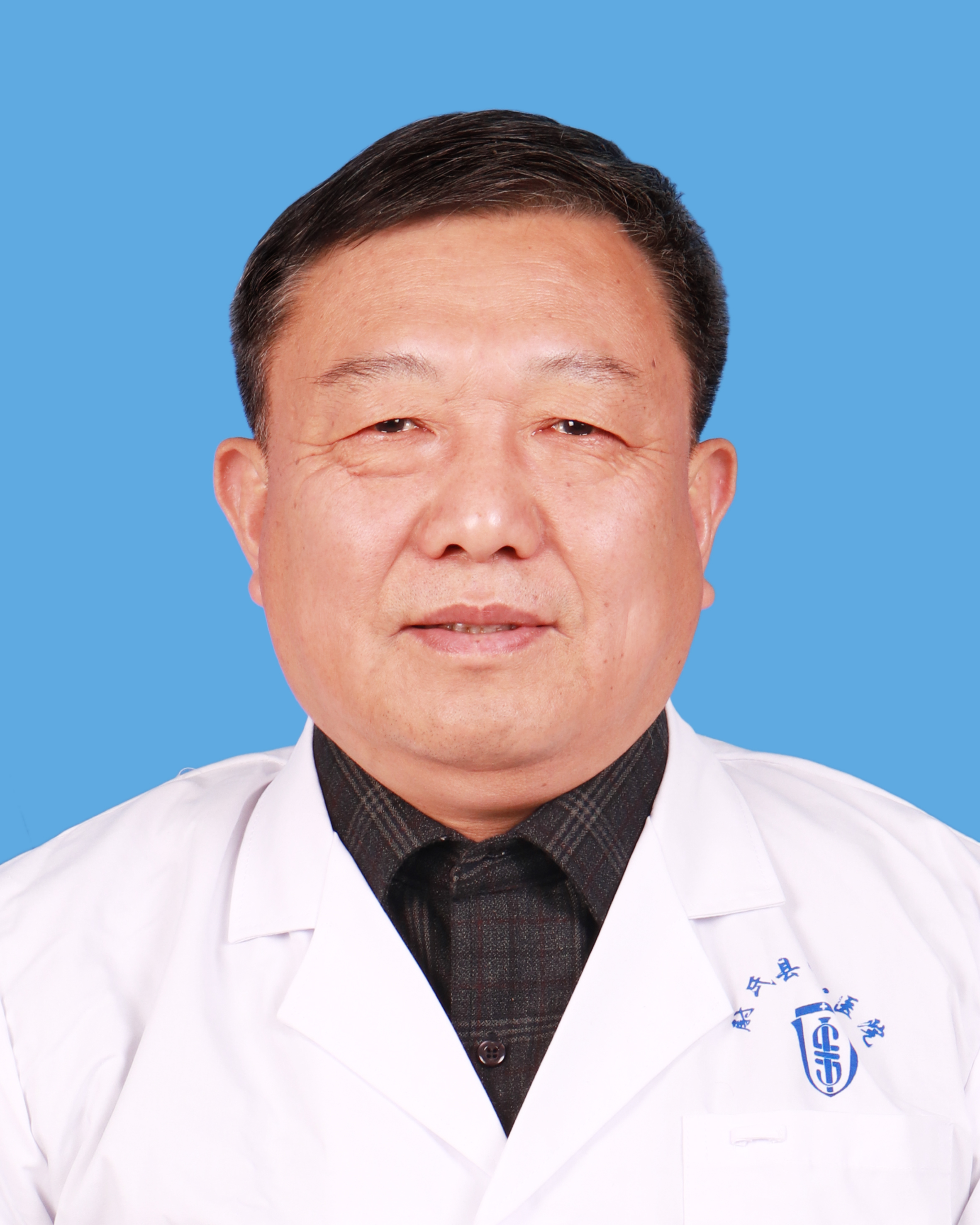 董少群